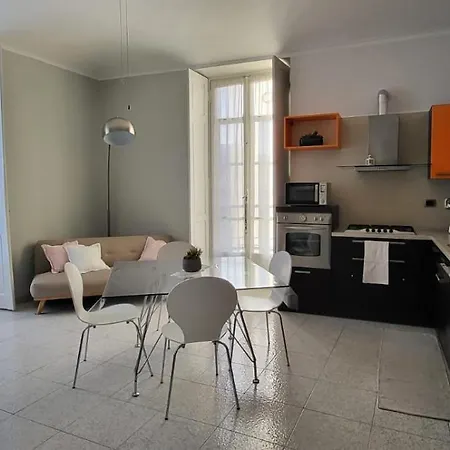 Corso Spezia 55_ Zona Ospedali Lägenhet